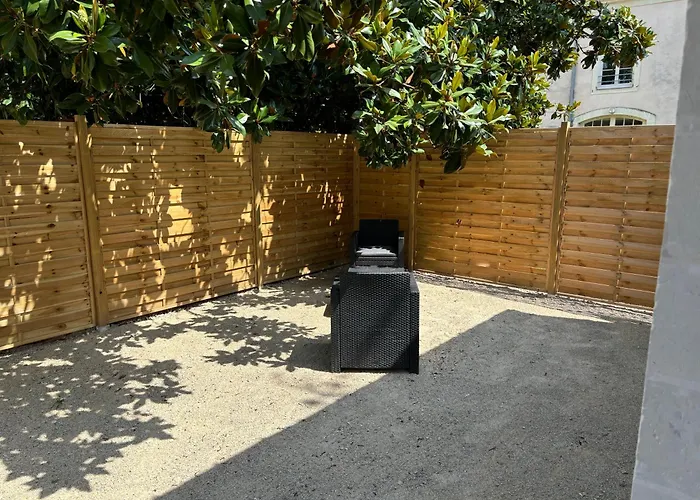 Princesse Chateau Du Pre Neuf Etriche